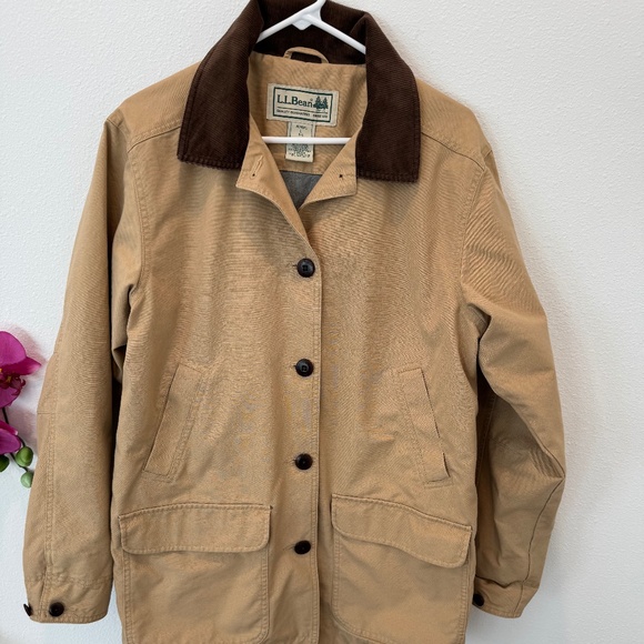 L.L. Bean Jackets & Blazers - LL Bean Adirondack Chore Barn Coat Jacket Women’s Beige Corduroy Collar Cuff  L